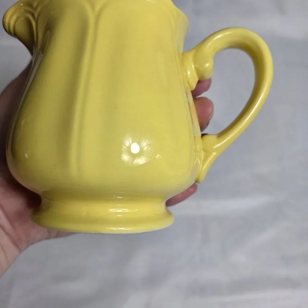 ONE Federalist by Sears Buttercup Creamer Yellow Scalloped Edge No Trim